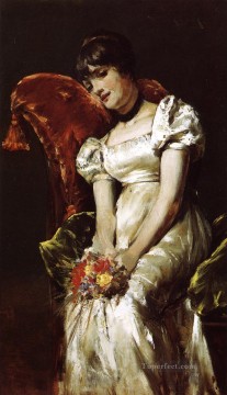 ウィリアム・メリット・チェイス Painting - 花を持つ少女 ウィリアム・メリット・チェイス